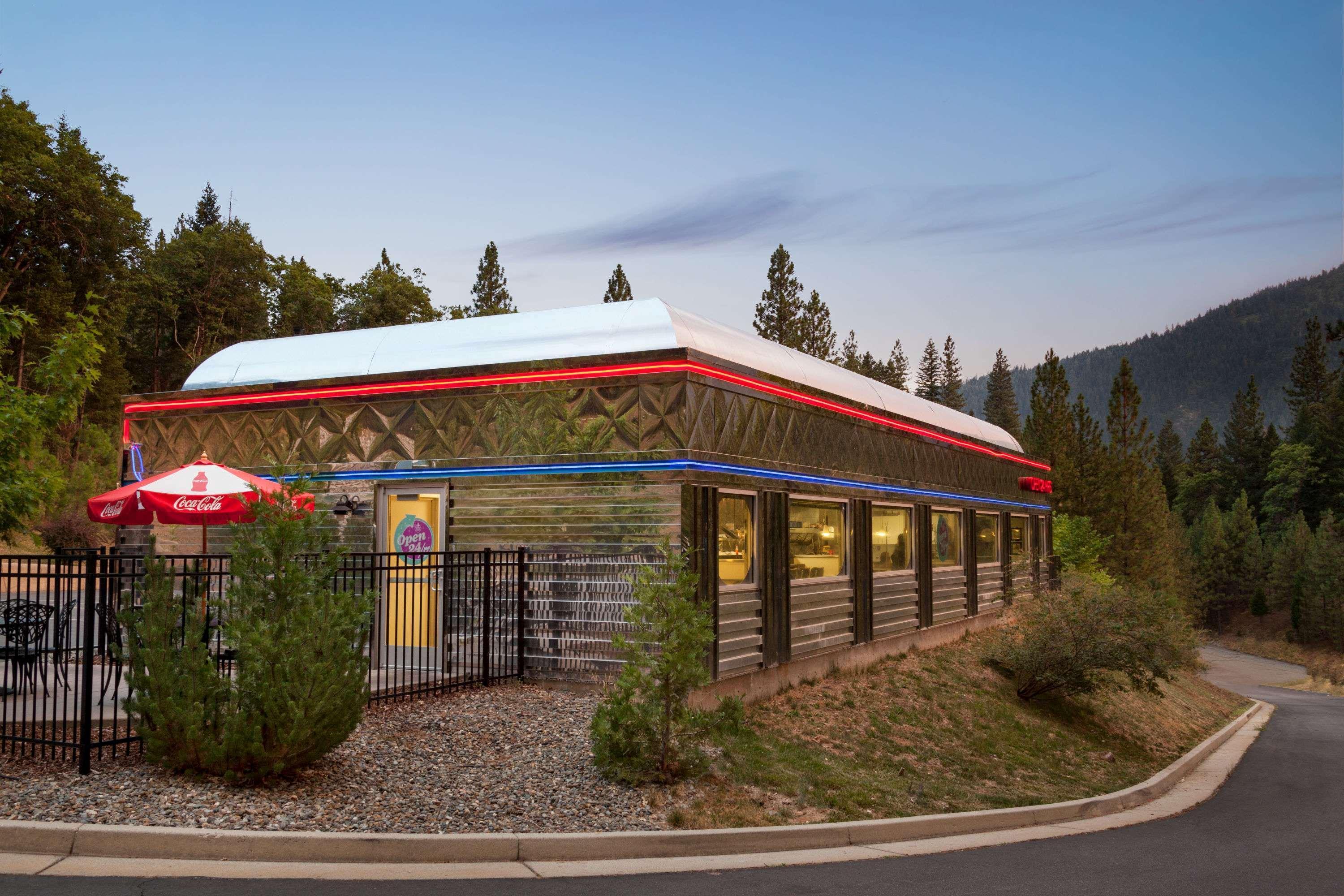 Travelodge By Wyndham Dunsmuir Εξωτερικό φωτογραφία